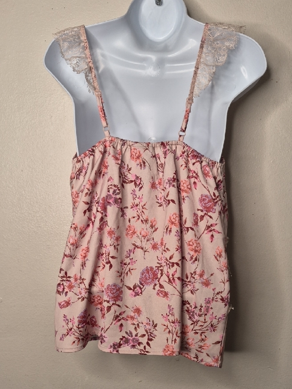 Daytrip Blush Floral Lace-Trim Cami - Picture 7 of 12